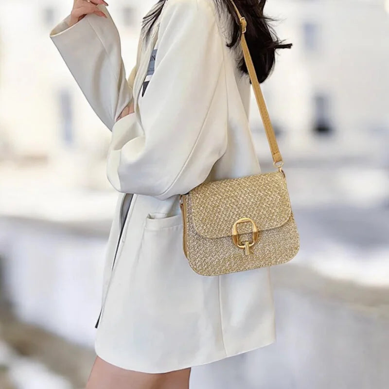 Sac Banane Bandoulière Paille, Compact et Chic