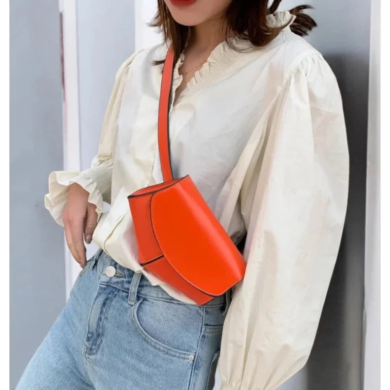 Petit Sac Banane Rouge Moderne pour Femme