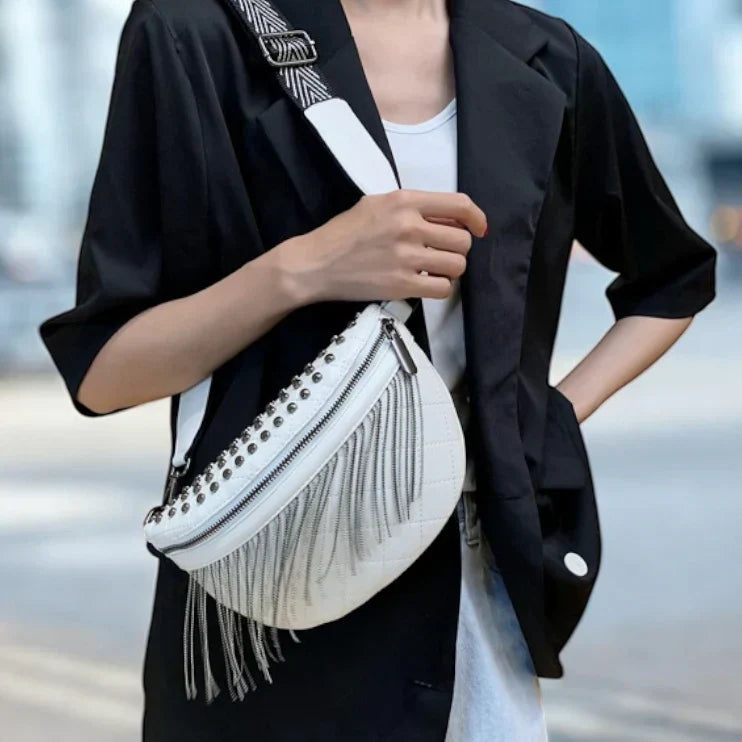 Le sac banane blanc, l'accessoire de votre été